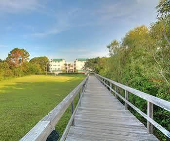 Отель Hodnett Coopers Shipwatch St. Simons Island Экстерьер фото